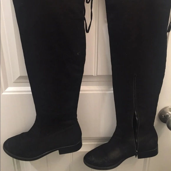 Black over the knee boots - Picture 4 of 7